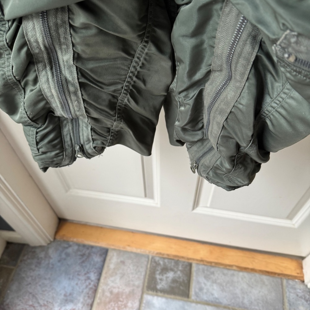 Flying suit - Picture 4 of 11